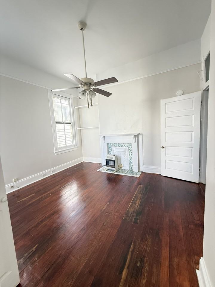 5226 Perrier St Uppr Left