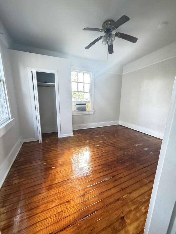 5226 Perrier St Uppr Left - Photo 3 of 16