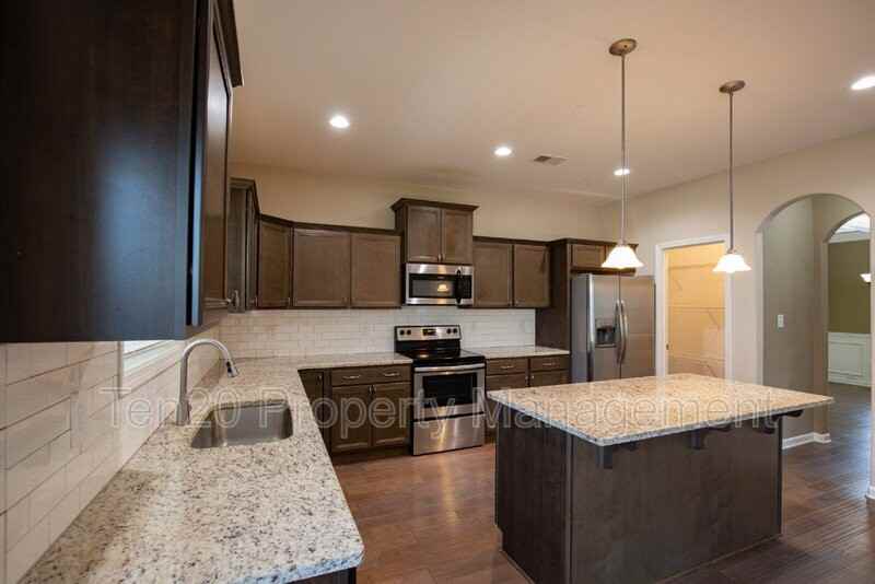 122 Cedar Way - Photo 4 of 38