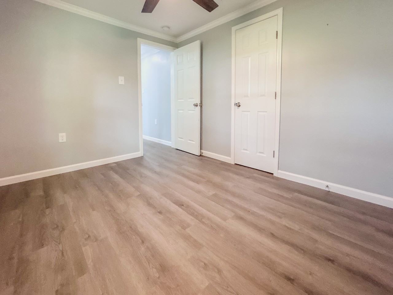 415 Avenue C #1 - Photo 5 of 11