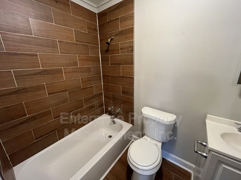 677 Buntyn St #3 - Photo 4 of 6