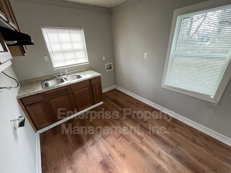 677 Buntyn St #3 - Photo 5 of 6