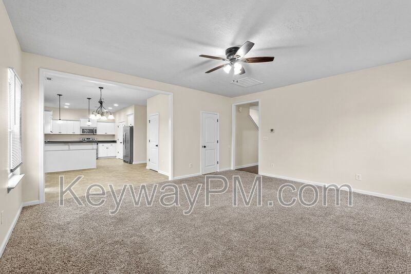 307 Crown Heights Way - Photo 5 of 20