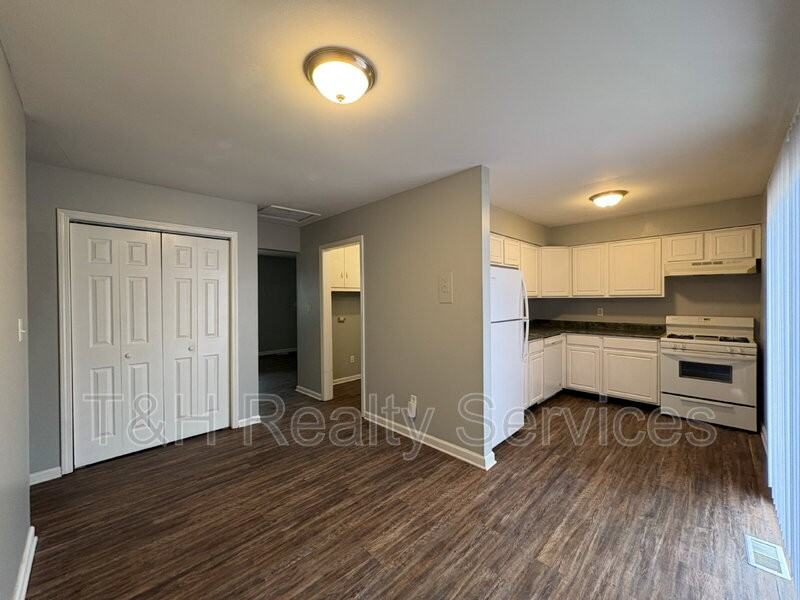 10204 Catalina Dr - Photo 5 of 16