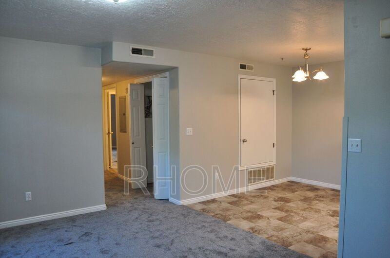 1430 Westbury Way #A - Photo 6 of 25