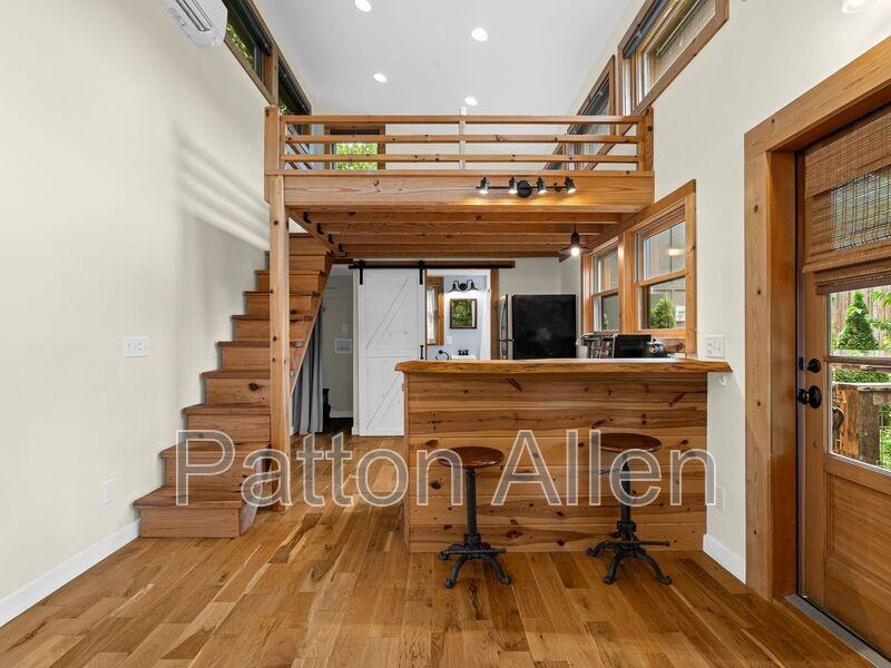 81 5th Ave - Photo 3 of 21