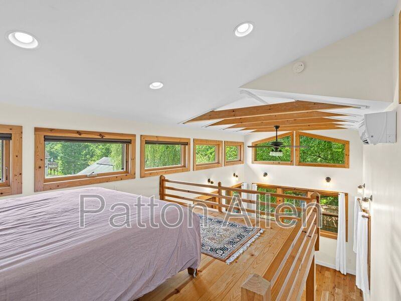 81 5th Ave - Photo 7 of 21