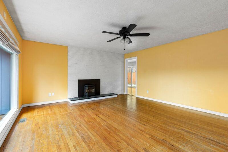 8580 Se 34th Ave - Photo 7 of 35