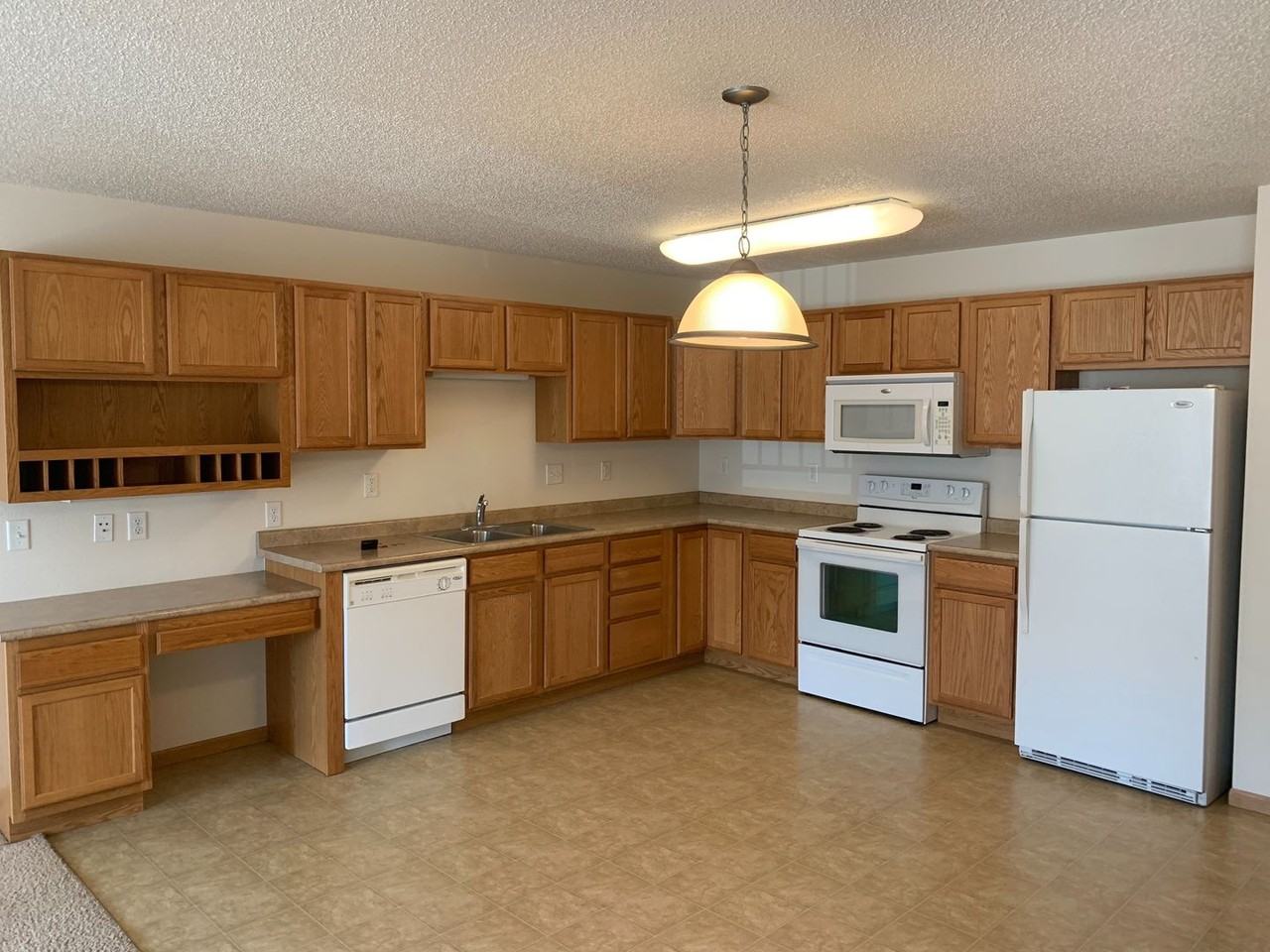 4389 Calico Dr S - Photo 4 of 41