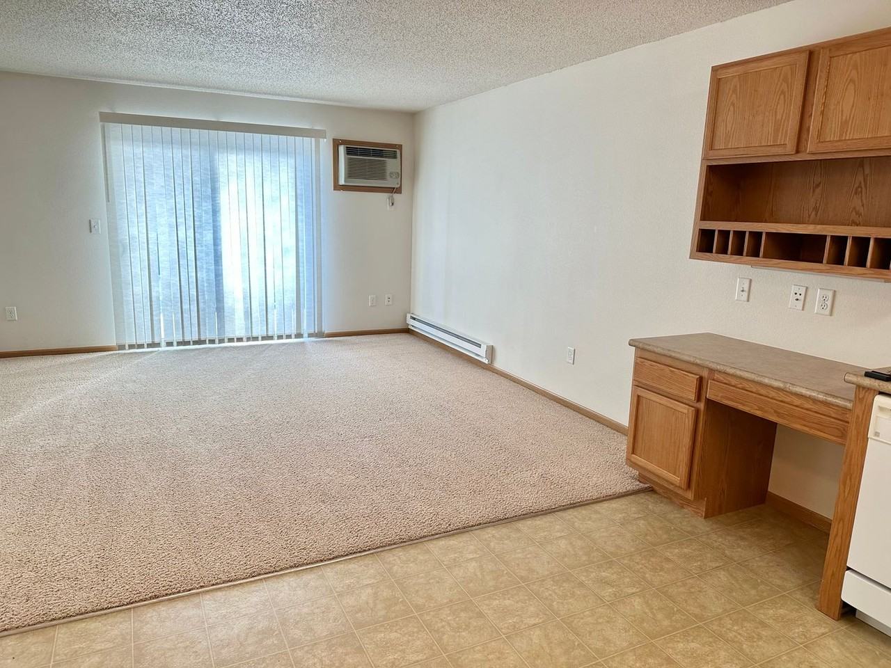 4389 Calico Dr S - Photo 7 of 41