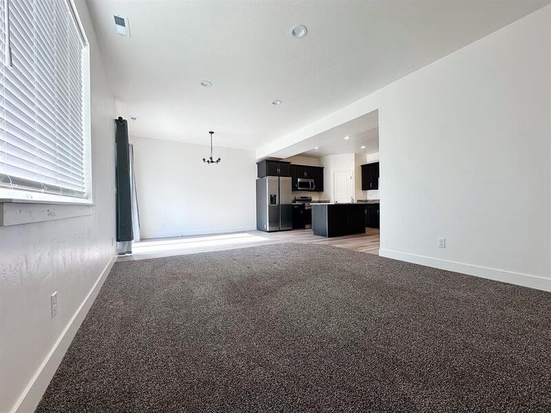 225 Ws #77 - Photo 4 of 14