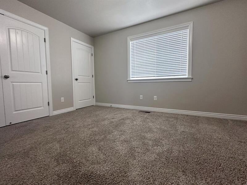 465 Nw #D - Photo 3 of 9