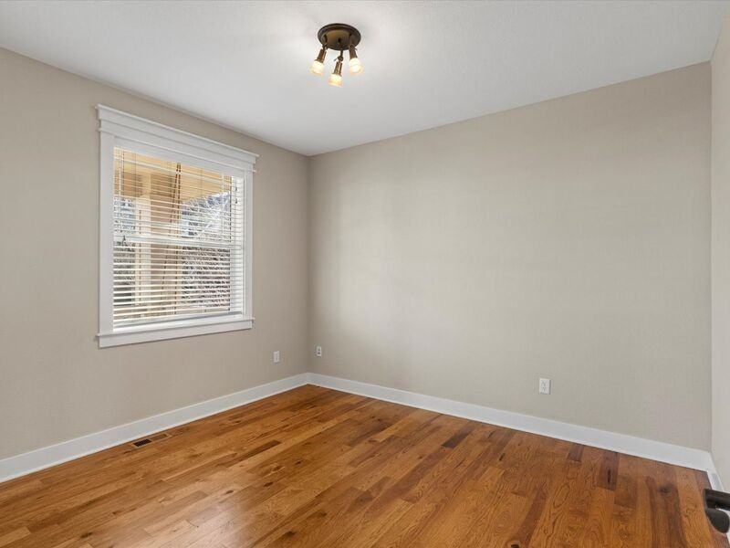 3465 Willow St - Photo 4 of 27