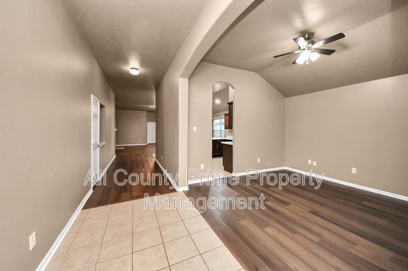 6642 High Stone Ln - Photo 3 of 26