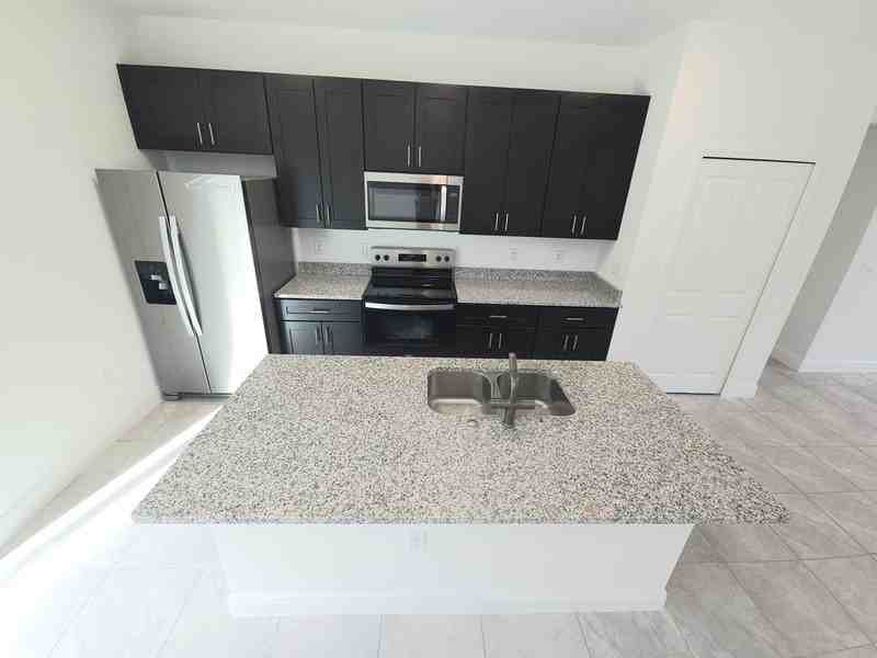 7130 N Cricket Dr - Photo 4 of 12