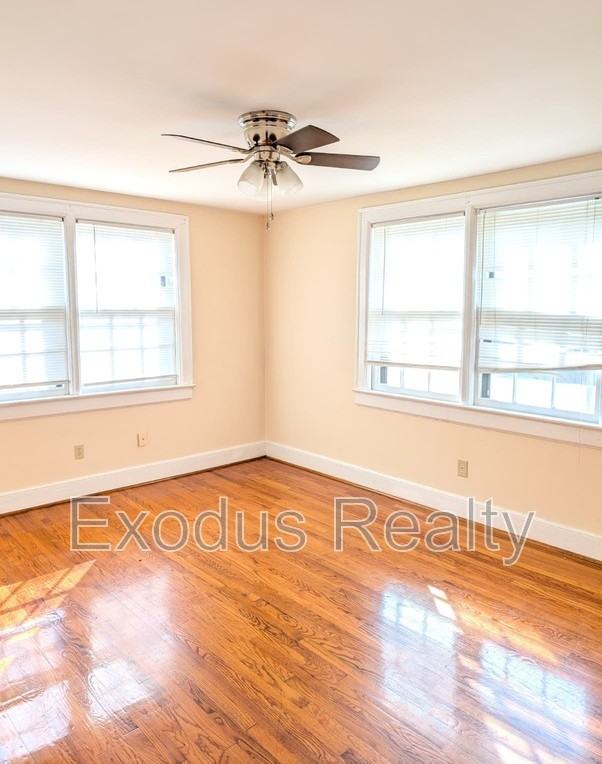 310 N Gulf St - Photo 3 of 14