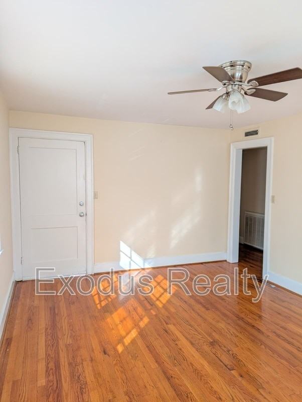 310 N Gulf St - Photo 4 of 14