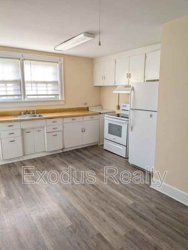 310 N Gulf St - Photo 5 of 14