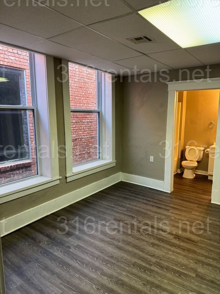 State Street Apartments - Photo 2 of 15