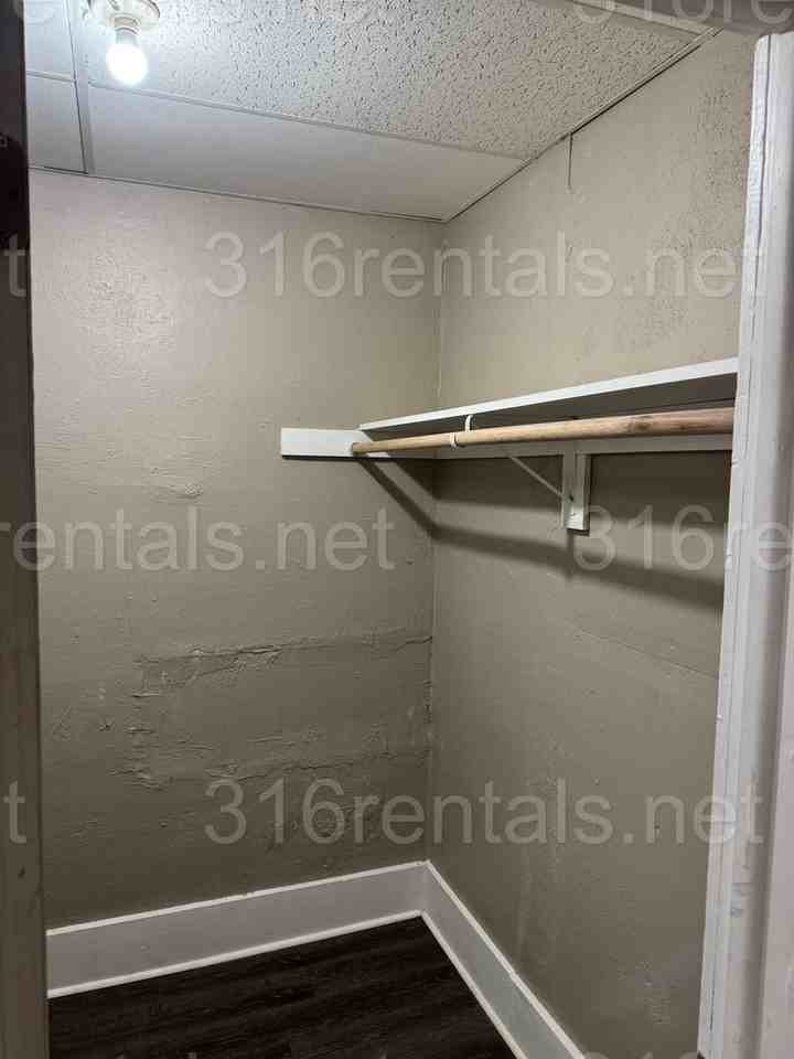 State Street Apartments - Photo 4 of 15