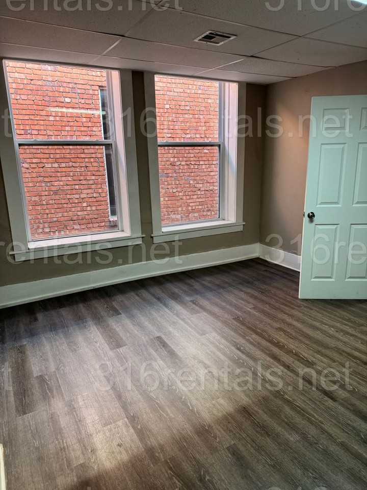 State Street Apartments - Photo 7 of 15