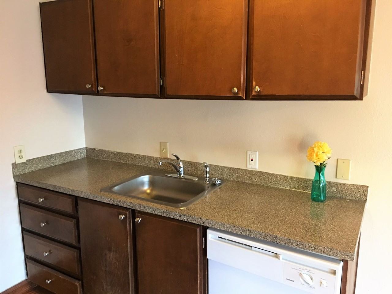 #376 GARDEN HOME APARTMENTS - Photo 5 of 25