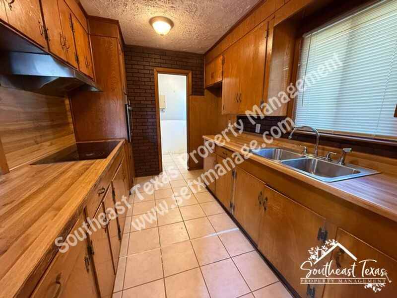 4455 S 5th St - Photo 4 of 12