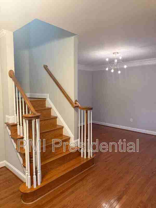 14030 Wiley Cir - Photo 5 of 28