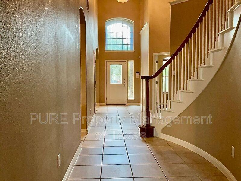 7015 Tanaqua Ln - Photo 2 of 28