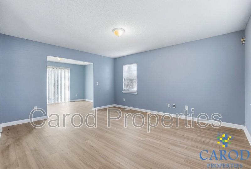 2713 Daffodil Dr - Photo 5 of 45