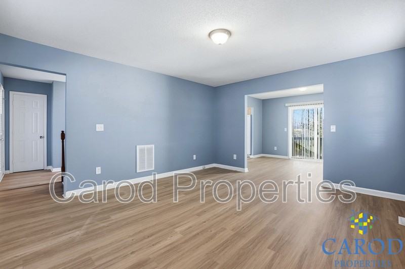 2713 Daffodil Dr - Photo 6 of 45