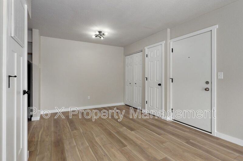 2213 E Macs Ct #18 - Photo 4 of 15