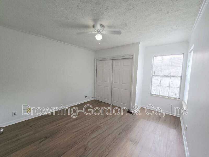 5210 Village Way - Photo 7 of 14