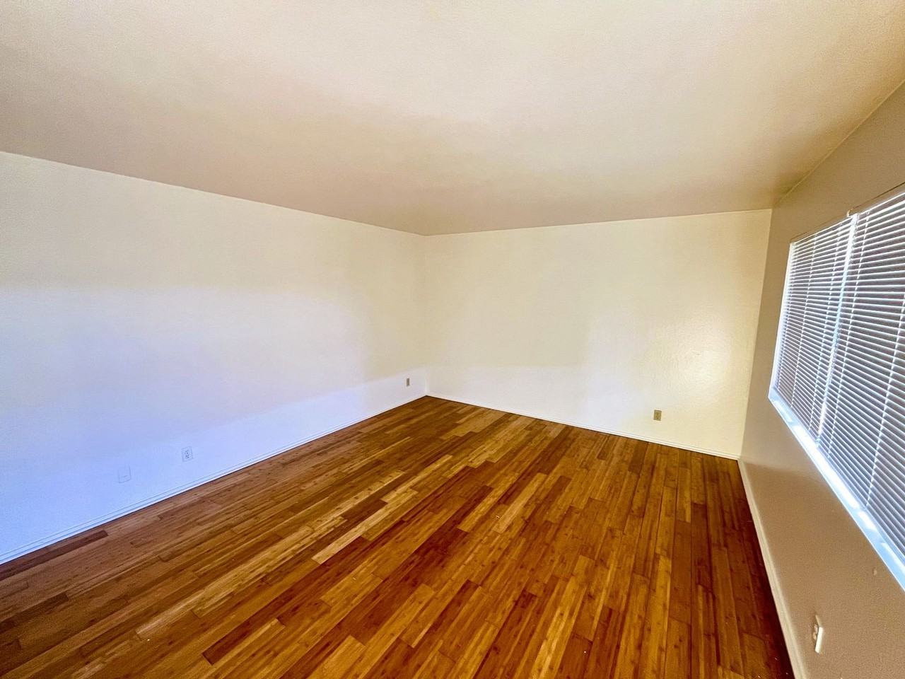 3774-3778 39th Ave - Photo 7 of 11