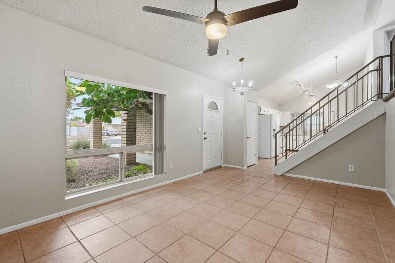 1805 W Curry Dr - Photo 4 of 40