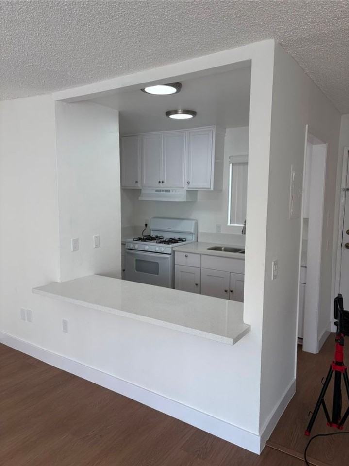 6815 Kelvin Ave. - Photo 3 of 23