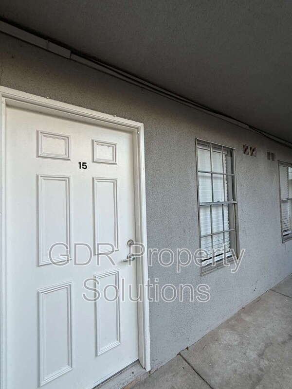 401 14th St Nw #15 - Photo 2 of 18