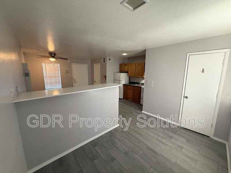 401 14th St Nw #15 - Photo 7 of 18