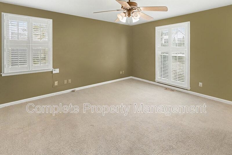 3801 Cromwell Dr - Photo 7 of 11