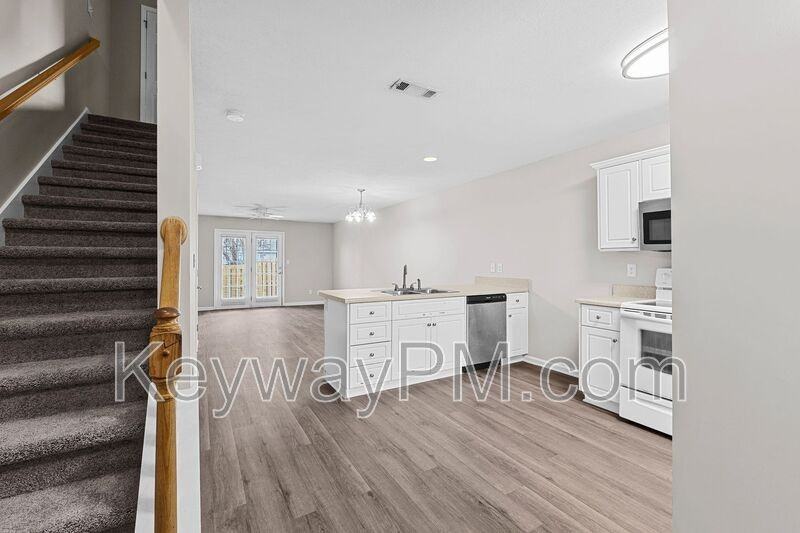 1021 Micah Trce - Photo 6 of 24