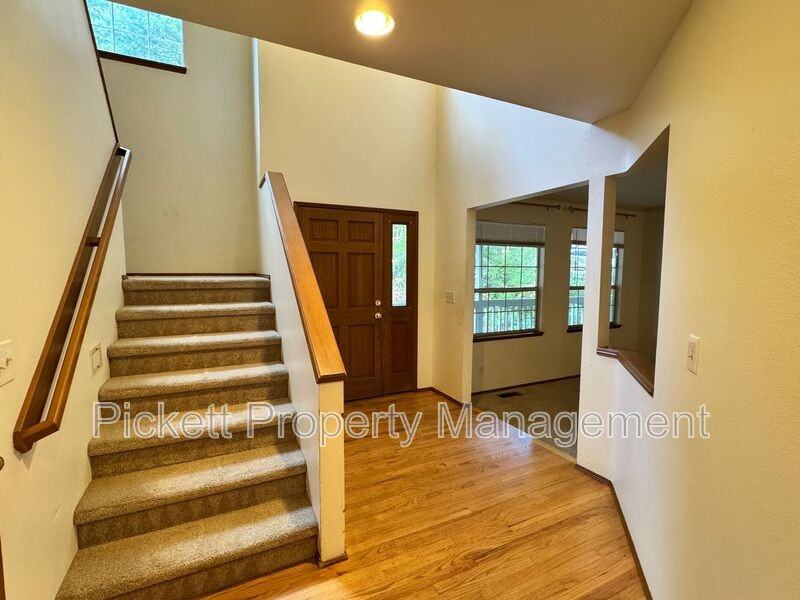 10738 Jetty Pl Nw - Photo 3 of 24