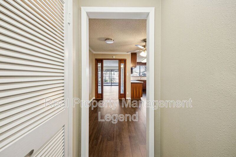 2017 Durham St - Photo 3 of 26