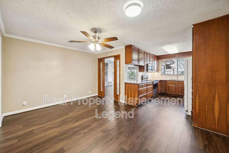 2017 Durham St - Photo 5 of 26