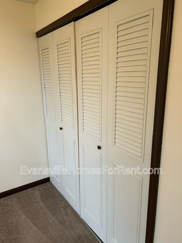 1616 Speaker Rd - Photo 3 of 6