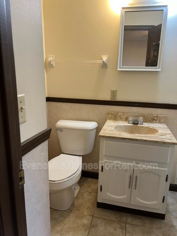 1616 Speaker Rd - Photo 4 of 6