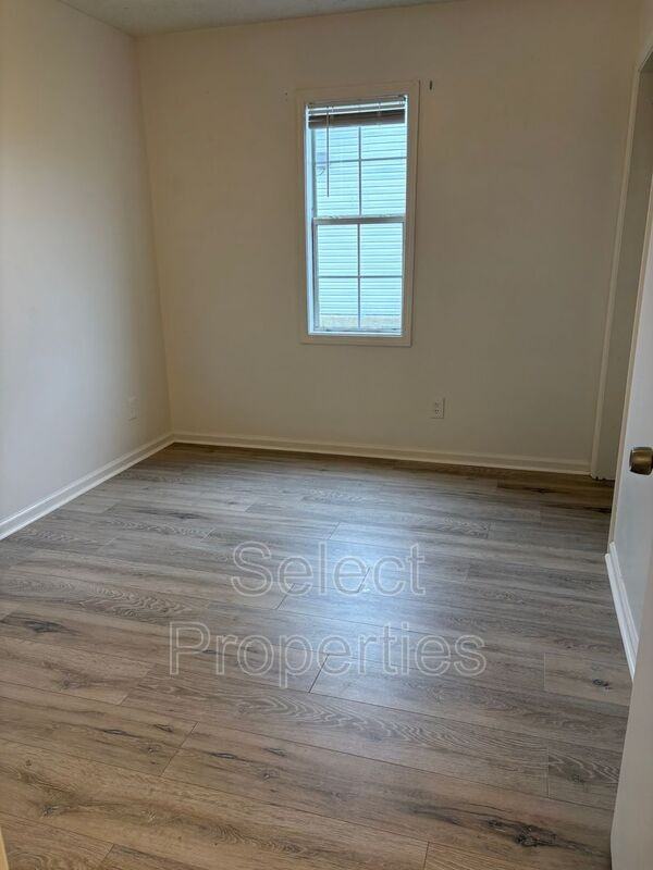 2102 Clark St Lot B - Photo 5 of 7