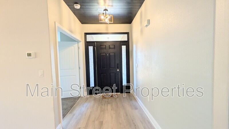 4417 Fiske St - Photo 4 of 37