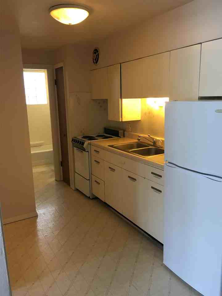 306 W. Hill St. - Photo 7 of 24