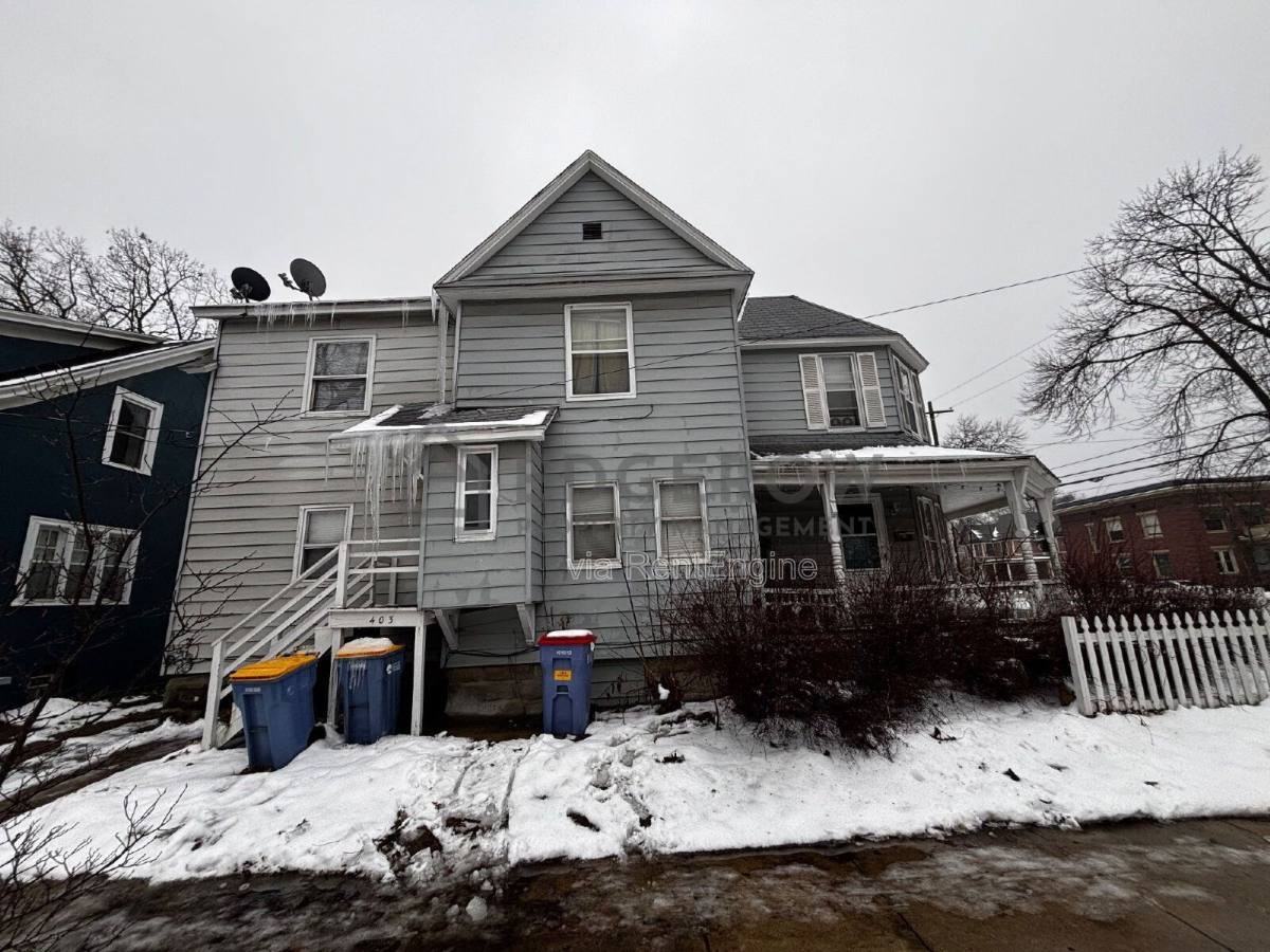 1354 Wealthy St Se #C - Photo 5 of 7