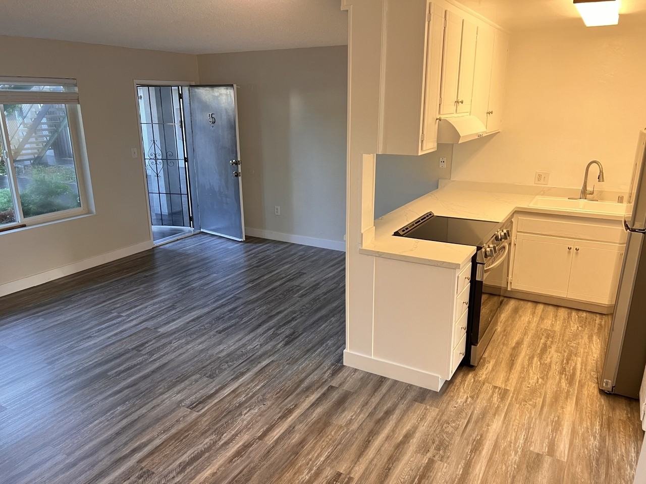 1575 Scott Street - Photo 2 of 18